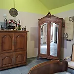 Petite Maison Dans Village De Caractere Holiday home *