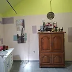 Holiday home Petite Maison Dans Village De Caractere Vignory