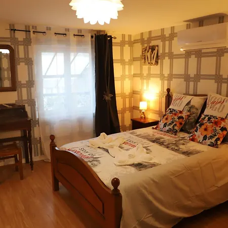 Petite Maison Dans Village De Caractere בית נופש *