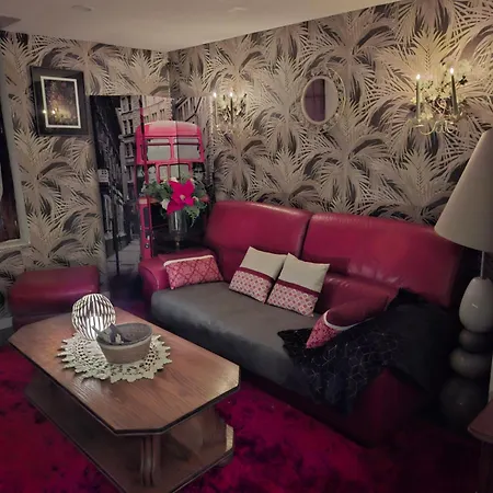 Petite Maison Dans Village De Caractére *