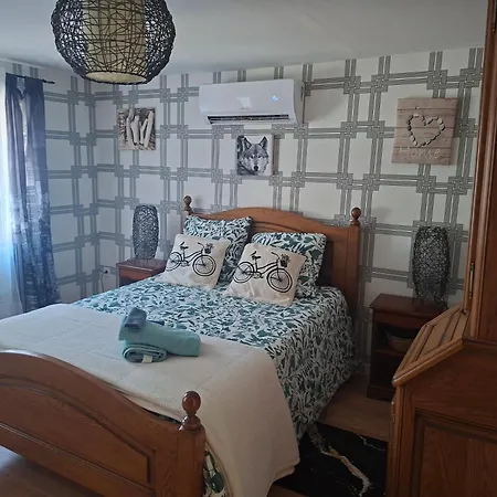 Petite Maison Dans Village De Caractere בית נופש