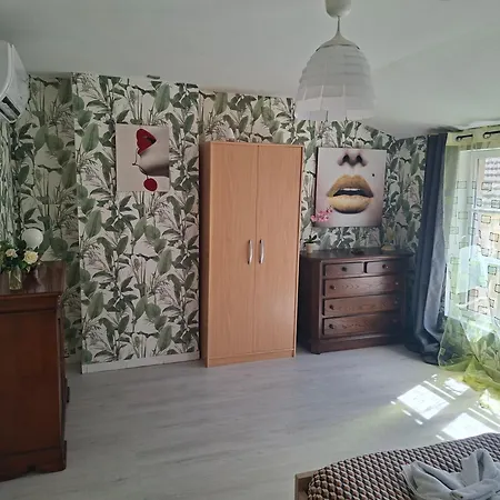 Petite Maison Dans Village De Caractere *