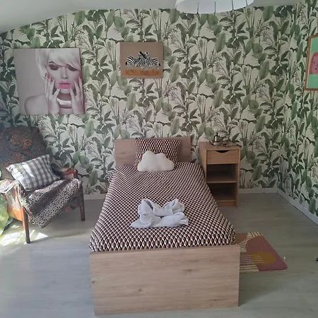 Petite Maison Dans Village De Caractere 펜션 Vignory